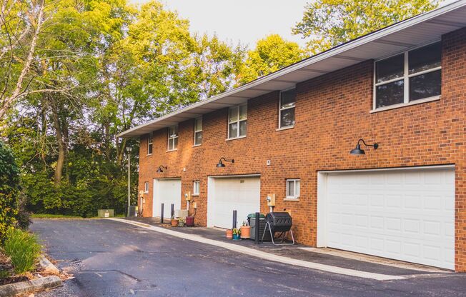 2 beds, 2 baths, 1,200 sqft, $2,200, Unit 1581