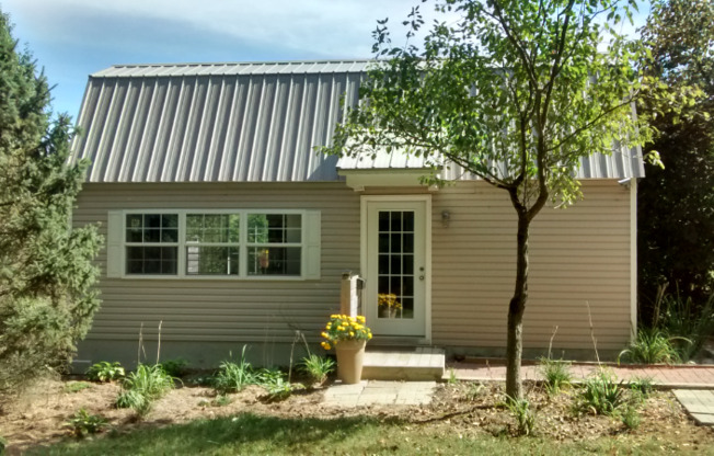 30 E KELLER HL RD