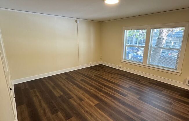 Studio, 1 bath, 425 sqft, $1,500, Unit 209