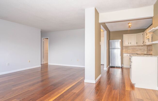 1 bed, 1 bath, $1,800, Unit Apt 1204