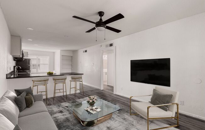 2 beds, 1 bath, 840 sqft, $1,249, Unit 710
