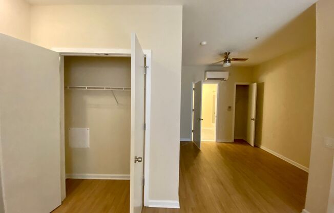 Studio, 1 bath, 617 sqft, $999, Unit 407 Unit 101