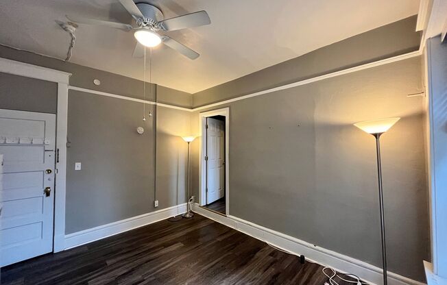 Studio, 1 bath, 270 sqft, $645, Unit 214