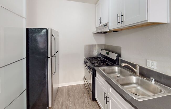 1 bed, 1 bath, 600 sqft, $2,012, Unit 04