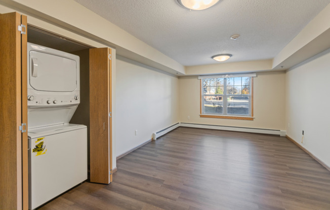 1 bed, 1 bath, 657 sqft, $1,410, Unit 120