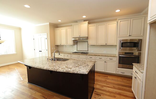 Lovely Heritage Home with Ideal Floorplan