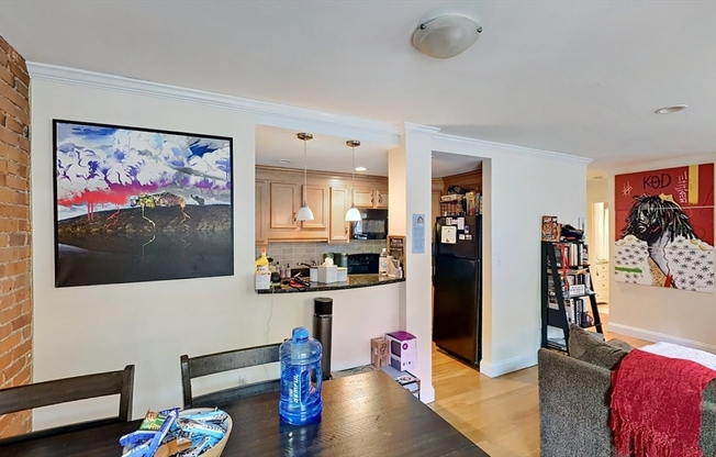 78 Gainsborough St 106
