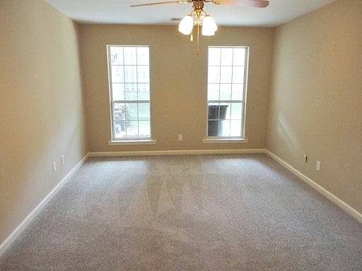 End Unit Town Home in Pelham... Available to View with 48 Hour Notice!!!