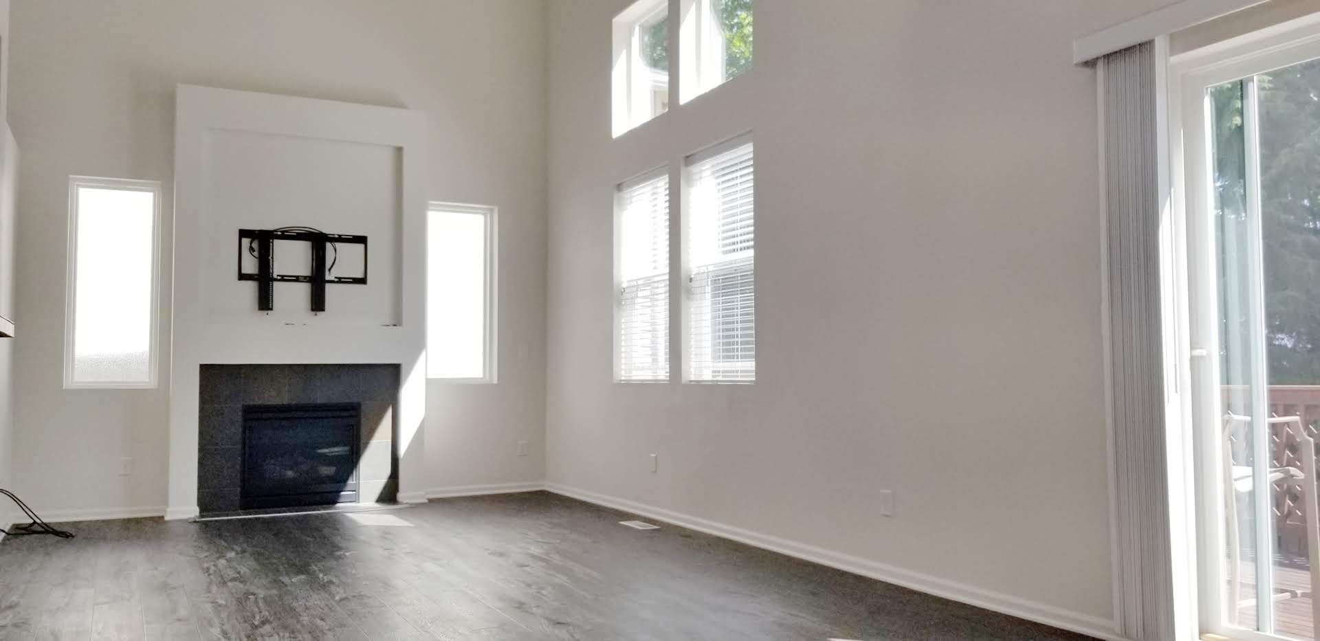 Move in Ready! - Tumwater Hill home with 3 bedroom 2.5 baths, Tumwater School District.