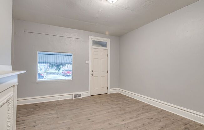 Remodeled 2 Bedroom, 1 Bathroom in Mt. Oliver- Newly Renovated!