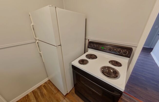 2 beds, 1 bath, $825