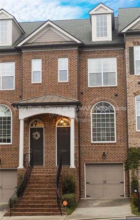 2673 RIVERS EDGE DR NE