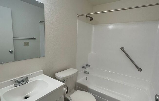 1 bed, 1 bath, 600 sqft, $1,475, Unit Unit 06
