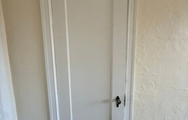 2 beds, 2 baths, 1,303 sqft, $2,200, Unit New King Edward  401