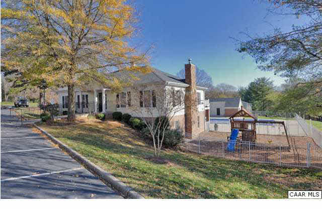 Three Bedroom Condo Available at the Villas of Southern Ridge!