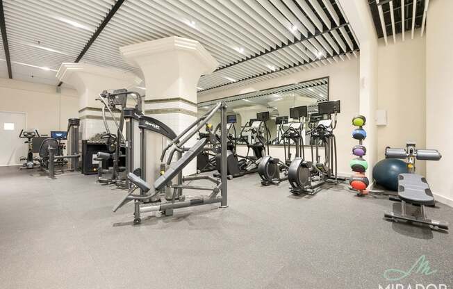 1 bed, 1 bath, $4,100, Unit 11C
