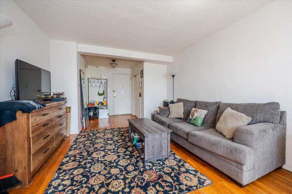 8420 153 AVE