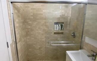 Studio, 1 bath, $3,400, Unit 3D