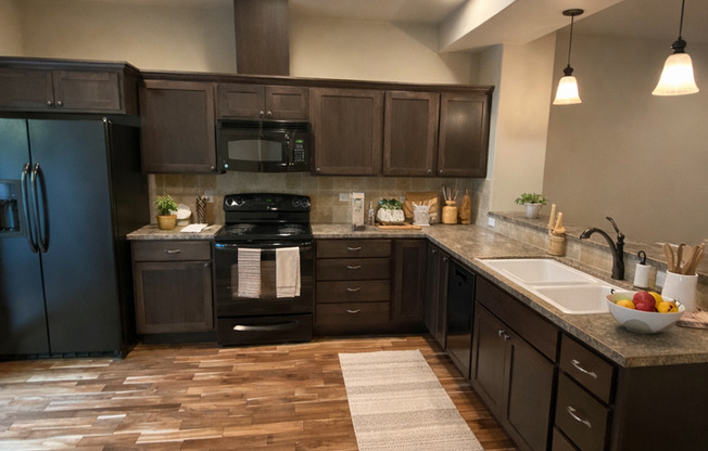 907Cher - Viking Inv, LLC