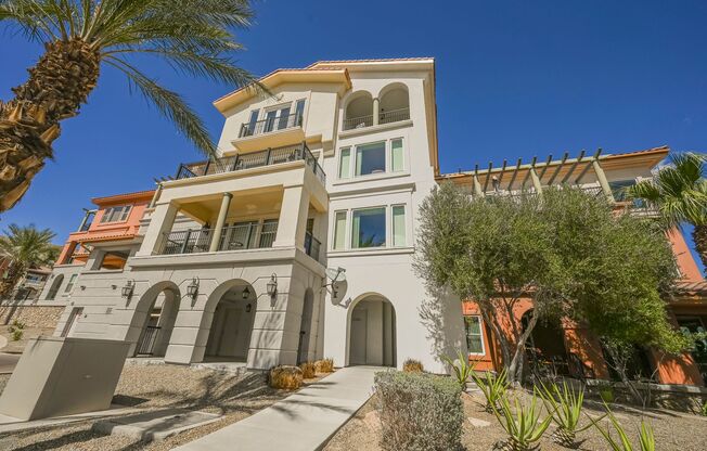 Spacious 4 Bedrooms at Lake Las Vegas