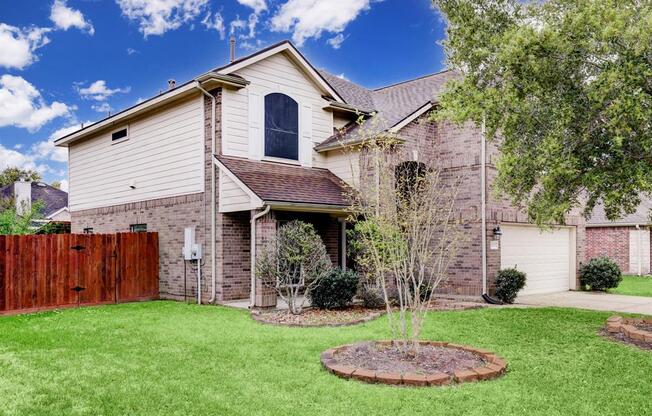 3719 WILD OAK DR