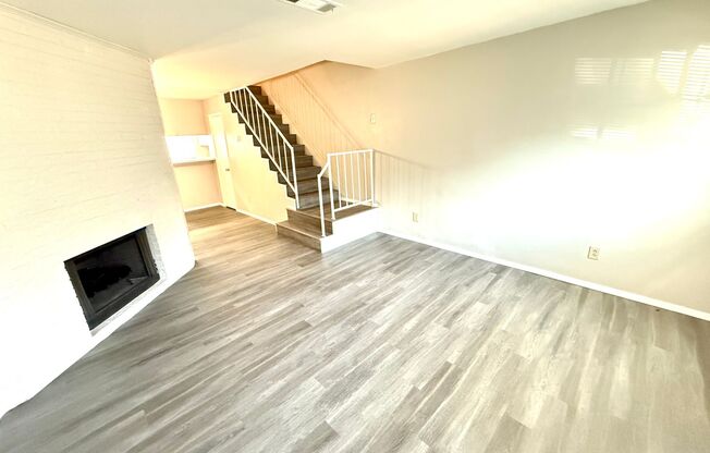 629 Carriagehouse Lane Unit#H6, Garland, Texas 75040
