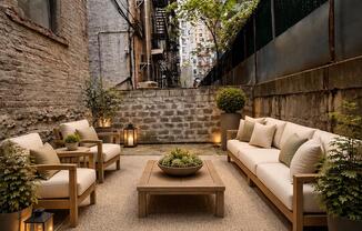 315 E 95 ST
