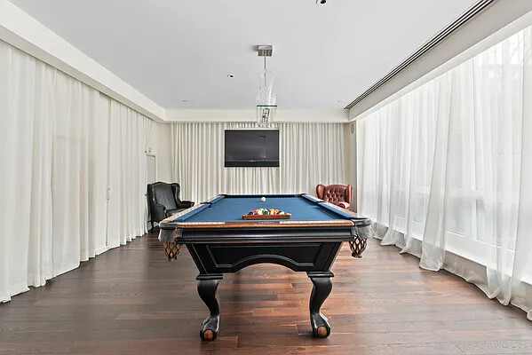 Studio, 1 bath, 476 sqft, $3,995, Unit 10B