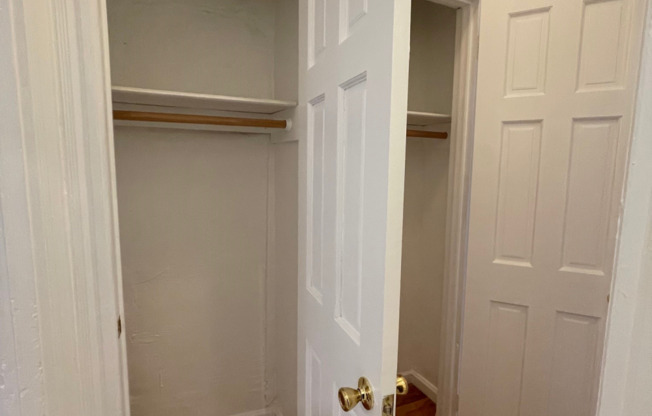 1 bed, 1 bath, $3,000, Unit 3