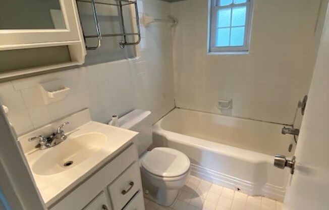 1 bed, 1 bath, $1,795, Unit # 6
