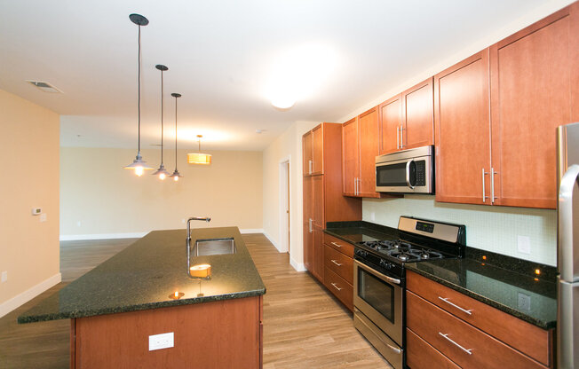 2 beds, 2 baths, 1,548 sqft, $2,399, Unit 5C