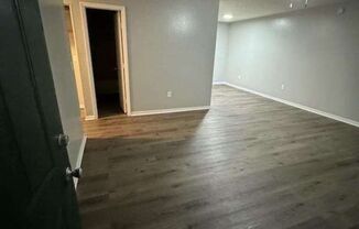 2 beds, 1 bath, $1,395