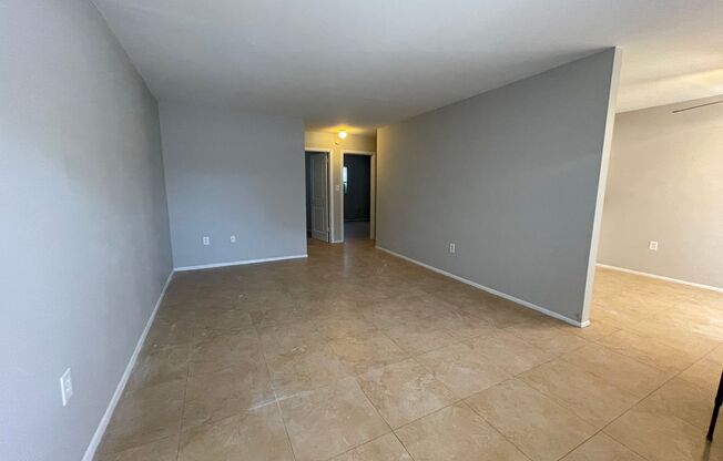 2 beds, 1 bath, 795 sqft, $1,195, Unit Apt 9