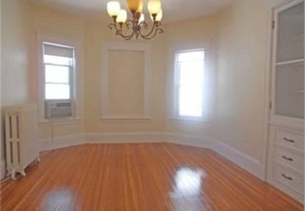 14 E MILTON RD
