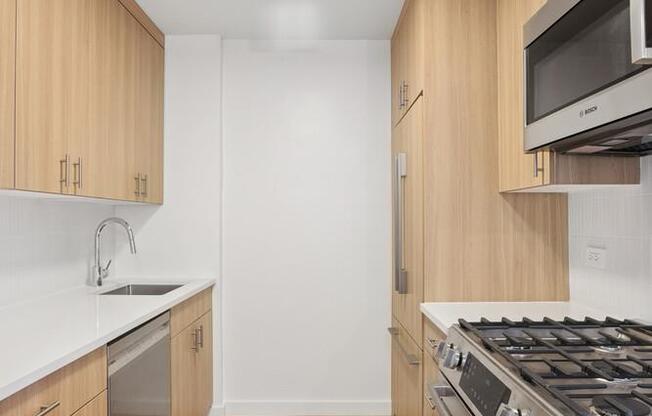 1 bed, 1 bath, $6,250, Unit 5I