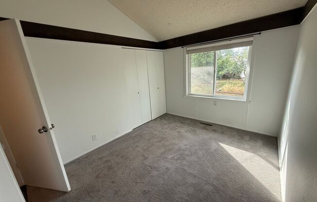 July 2026!!! Great house in S Boulder on quiet cul de sac