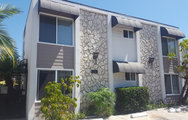 1244 Robinson Avenue