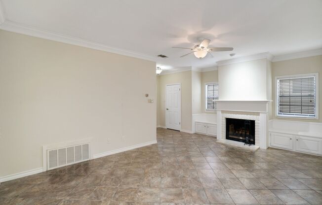 2208 Indian Trail, Unit A