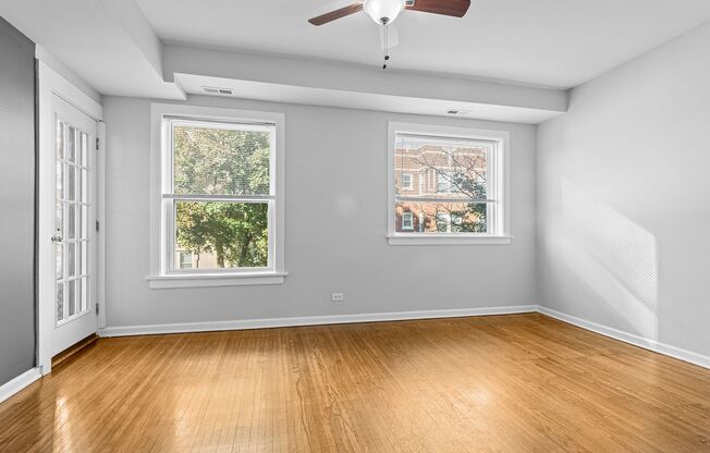 2 beds, 1 bath, 696 sqft, $2,100, Unit 7445-211