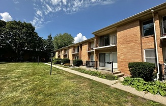 725 W 9 AVE