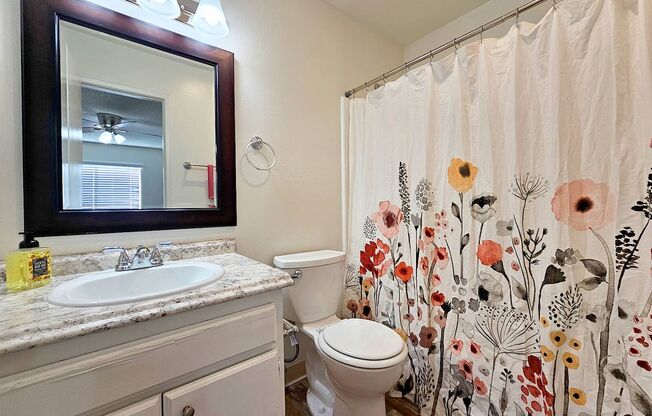 2 beds, 2 baths, $2,250, Unit 03