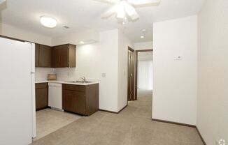 1 bed, 1 bath, 640 sqft, $790, Unit 3717-2E