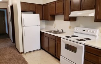 1 bed, 1 bath, 425 sqft, $600, Unit 14