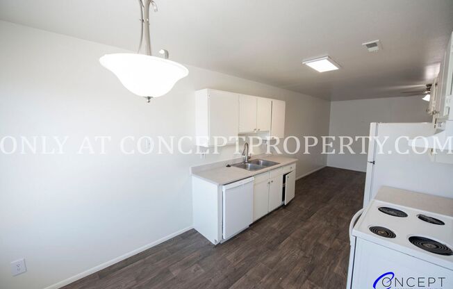2 beds, 1 bath, 810 sqft, $1,299, Unit 95