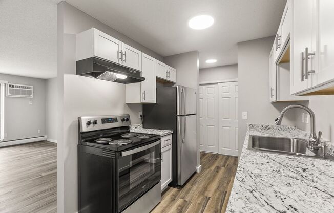 2 beds, 1 bath, 935 sqft, $1,525, Unit 105