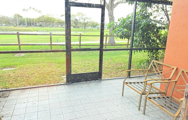 1641 FAIRWAY RD PEMBROKE PINES, FL 33026