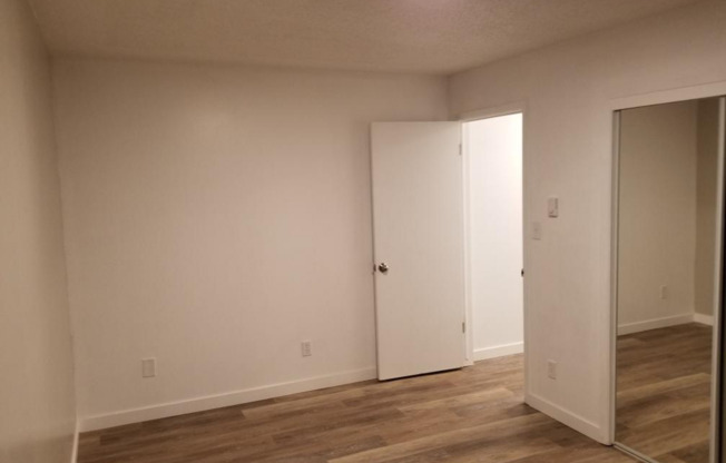 2 beds, 1 bath, 760 sqft, $1,100, Unit 22
