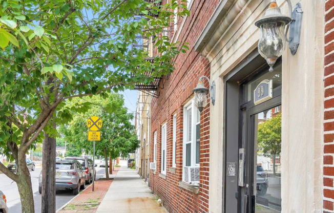 Pine Street Mews