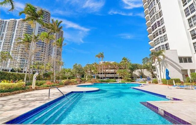2 beds, 2 baths, $3,500, Unit # 3302