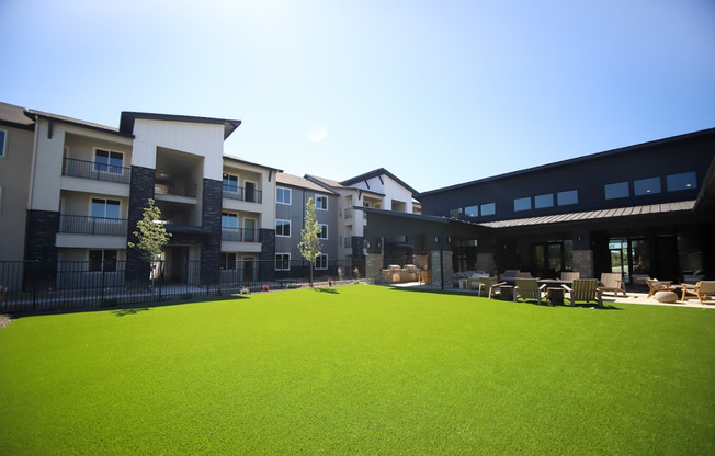 2 beds, 2 baths, 1,052 sqft, $1,702, Unit C207